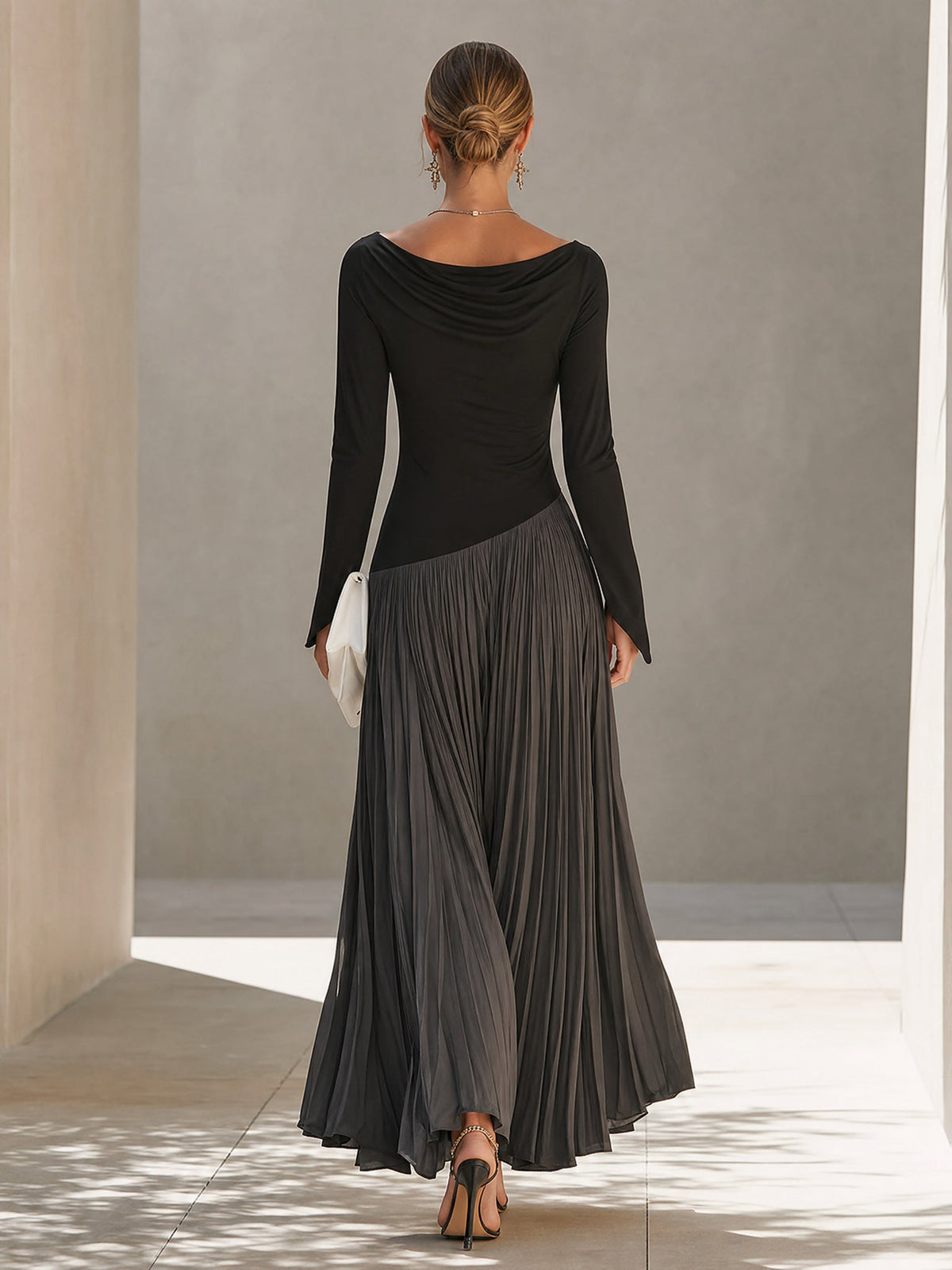 MARINA | Robe maxi plissée à col drapé bicolore noir et gris